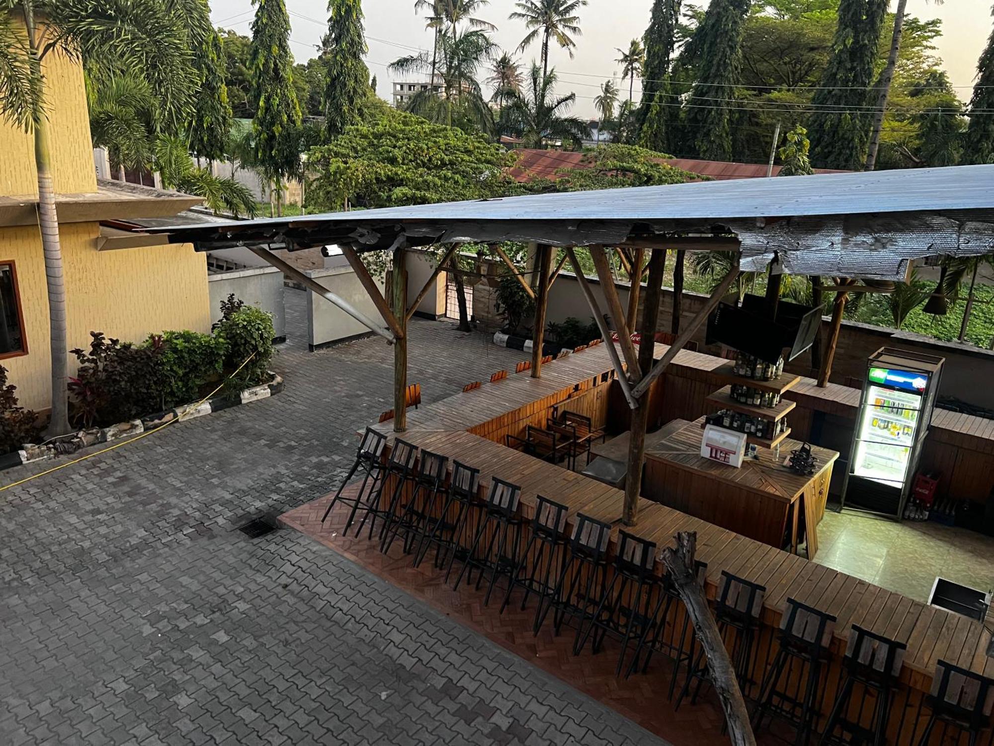 K27 Premier Backpackers Dar es Salaam Exterior foto