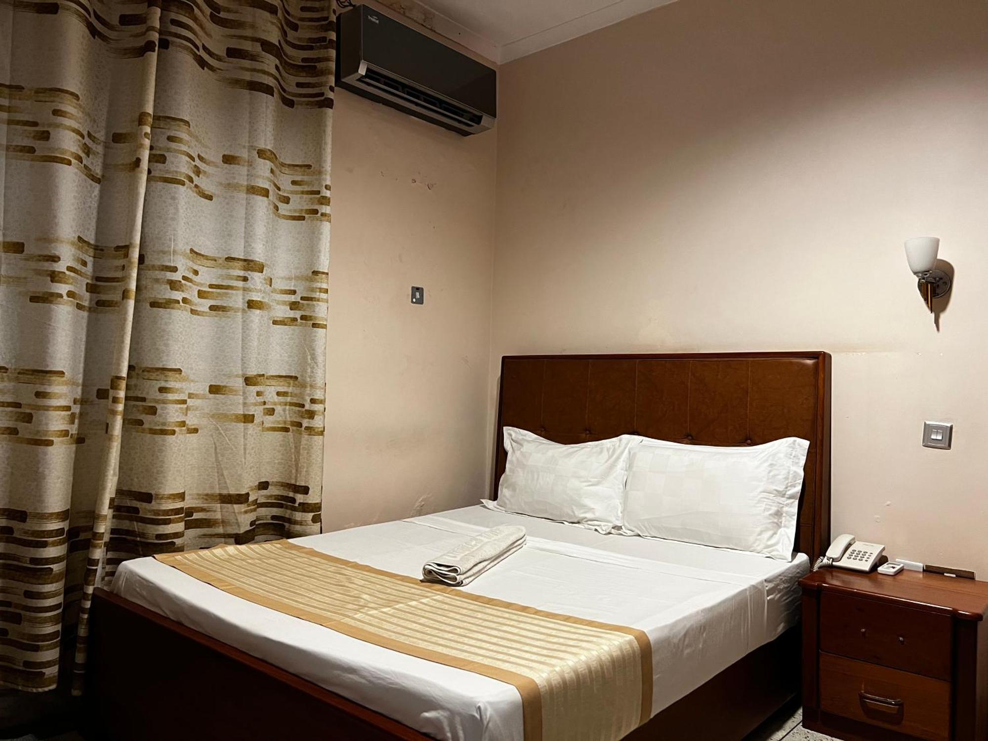 K27 Premier Backpackers Dar es Salaam Exterior foto