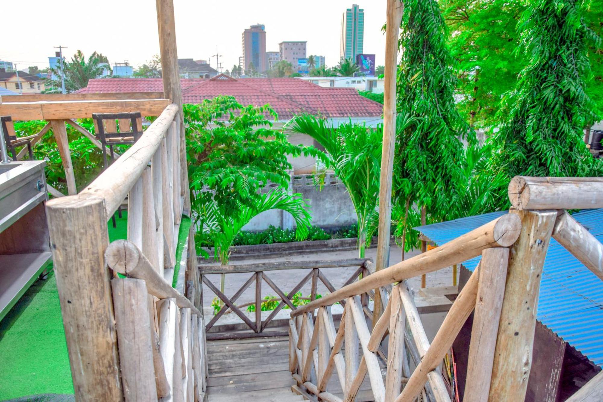K27 Premier Backpackers Dar es Salaam Exterior foto